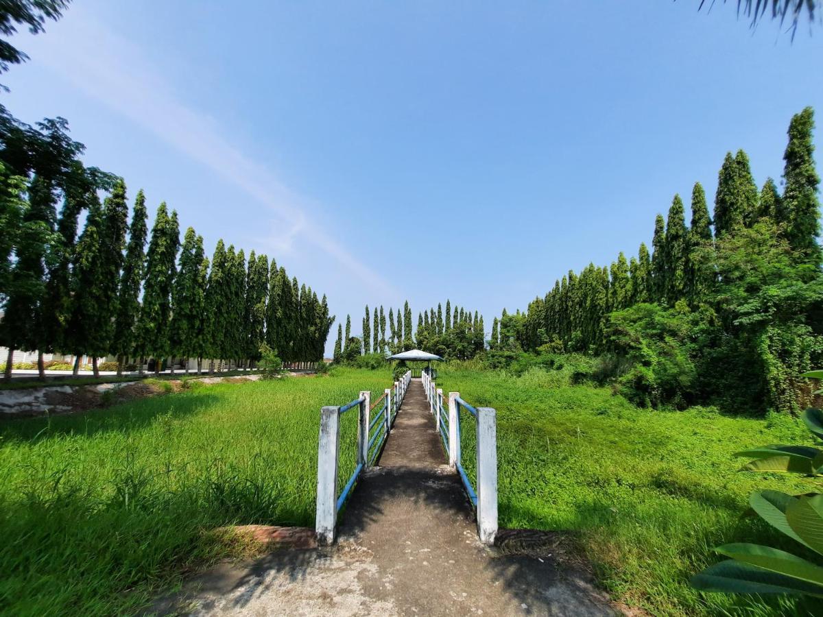 Estancia De Lorenzo Tarlac Eksteriør bilde