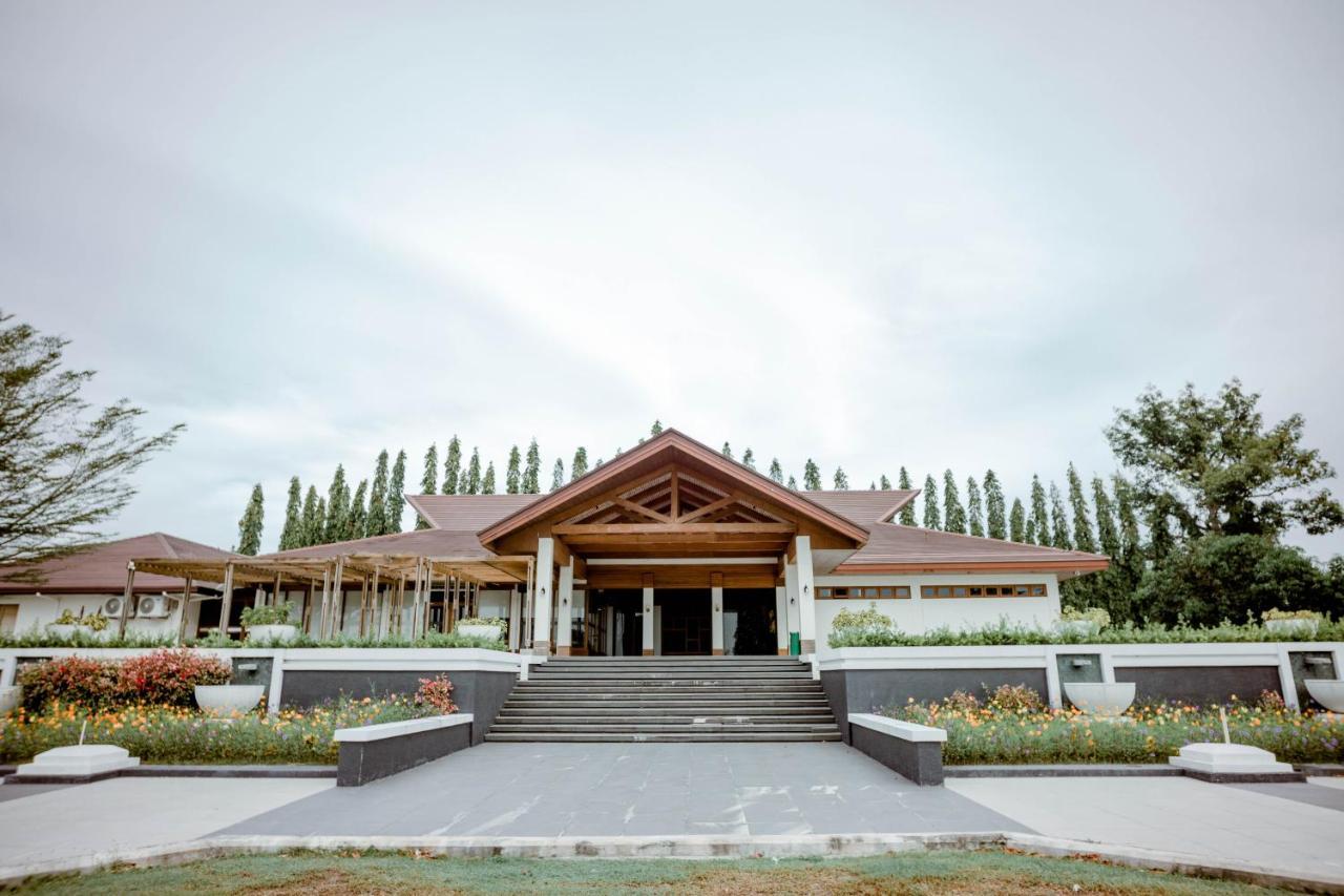 Estancia De Lorenzo Tarlac Eksteriør bilde